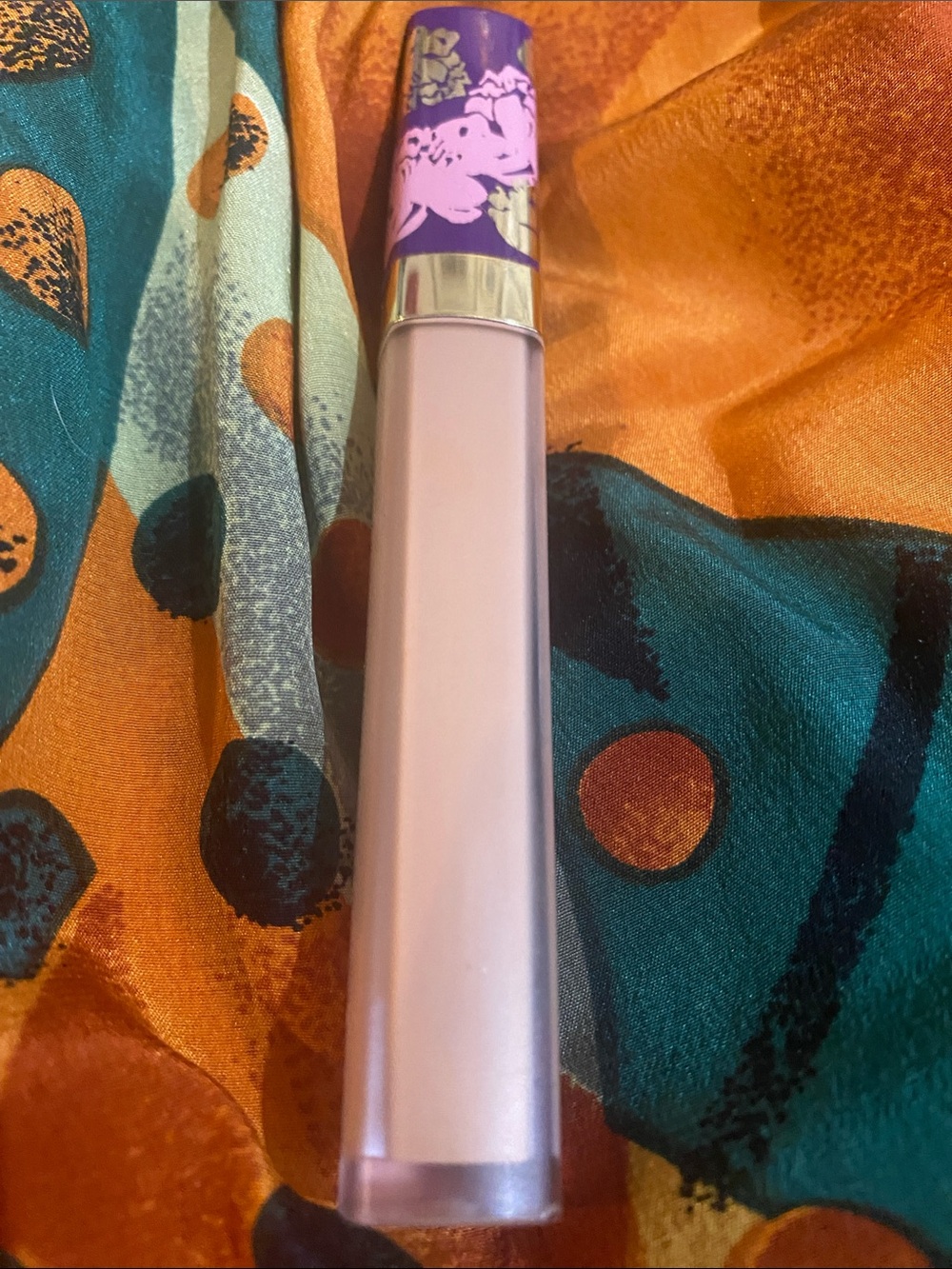 Purple Floral-Cap Lip Gloss - Light Pink Shine